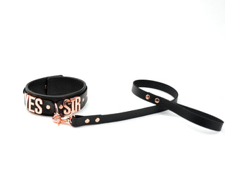 Custom Large Lettering Premium D-Ring Black Leather & Rose Gold Bondage Collar with Leash – 'Yes Sir'