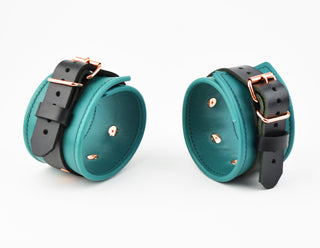 Premium Emerald Green & Rose Gold BDSM Leather Restraint Set - Wrist & Ankle Cuffs and Collar