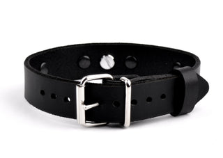 Custom Small Lettering Black Leather Collar With Ring – 'Sirs Slut'